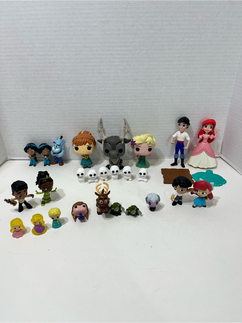 DISNEY LOT of Figures Funko pop and more